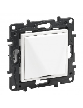 LEGRAND NILOE STEP. Вивід кабелю з фіксатором IP21,