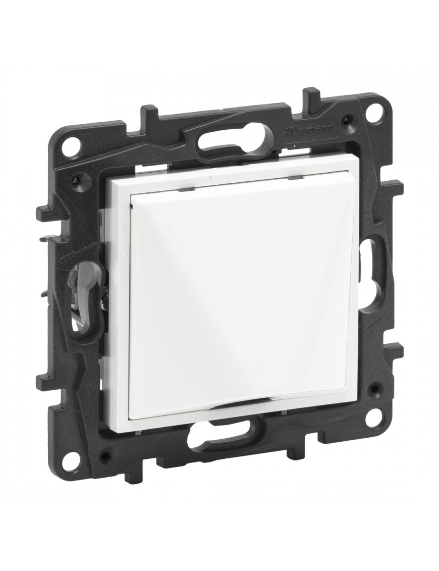 LEGRAND NILOE STEP. Вивід кабелю з фіксатором IP21,